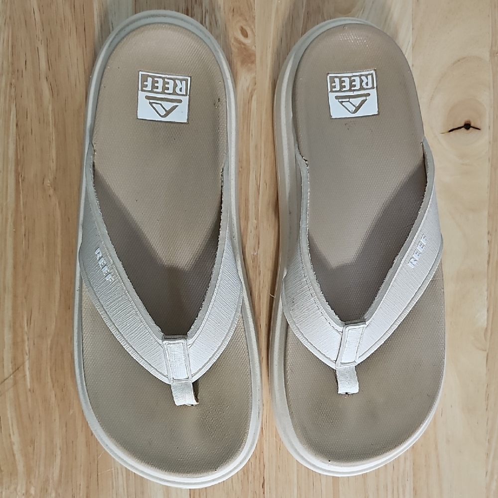 Reef Beige Platform Flip Flops - Picture 2 of 7